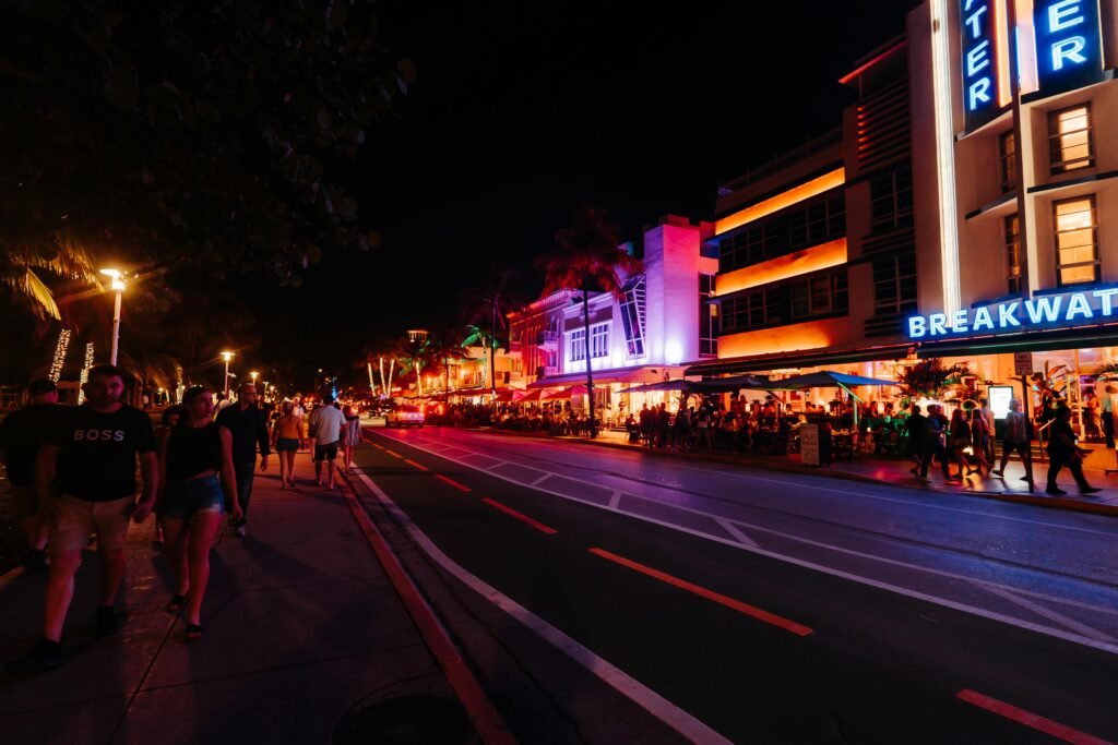Things to Do in Miami at Night (Complete Guide for First-Time Visitors)