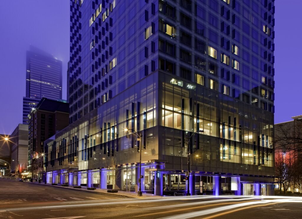 Hyatt At Olive 8
Hotel Building
