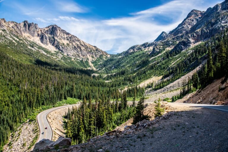 Scenic mountain landscape near Seattle for a day trip